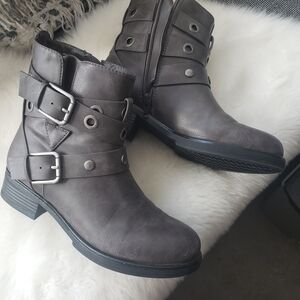 Indigo Gray Buckle Strap Ankle Booties